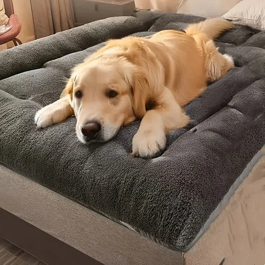 Plush Dog Beds For Large Dogs Super Soft Polyester Pet Mat Dog Crate Mat Bed Small Medium Large cama para perro grande Dog Bed